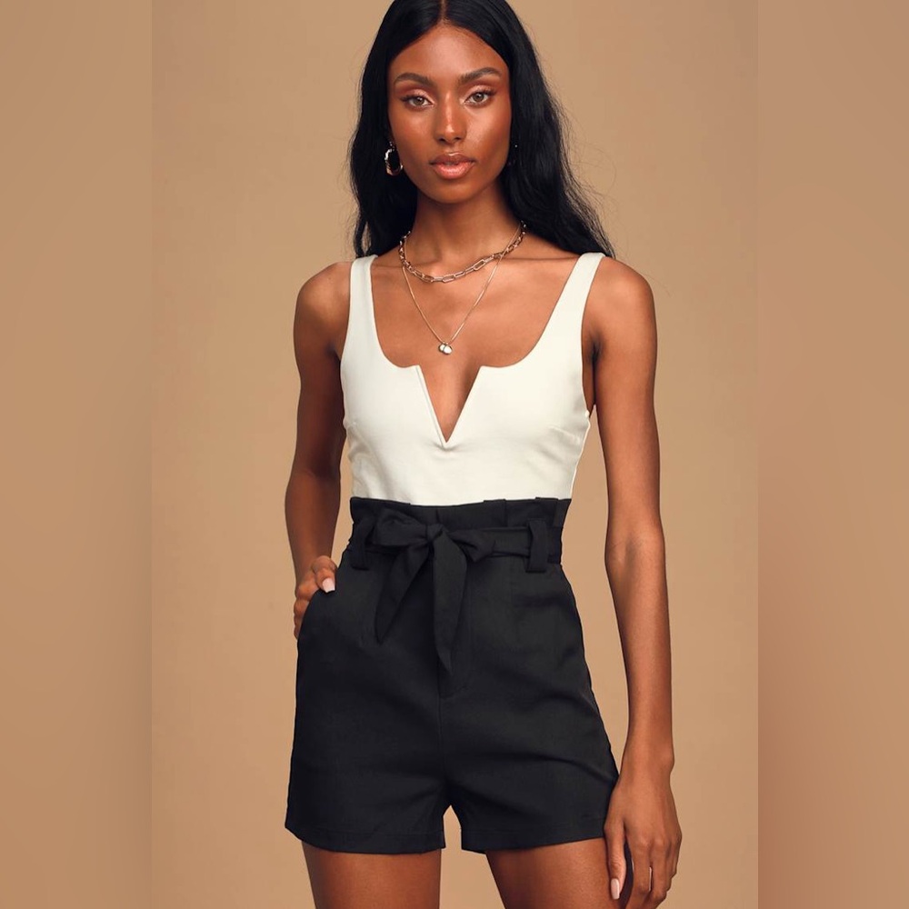 Lulus black paper bag waist shorts NWT